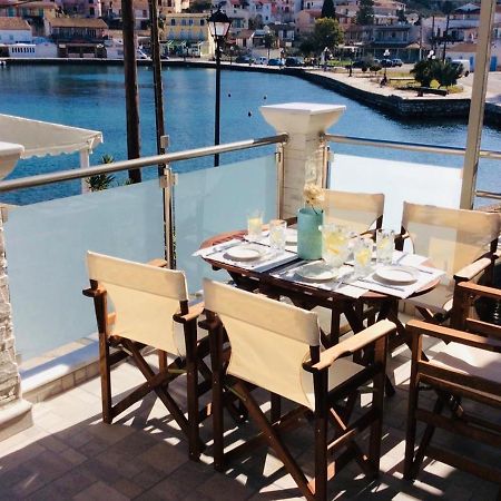 Villa Alekas Harbour House Kassiopi Exterior foto